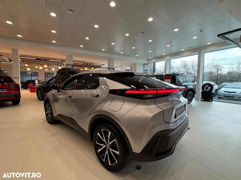 Toyota C-HR - 4