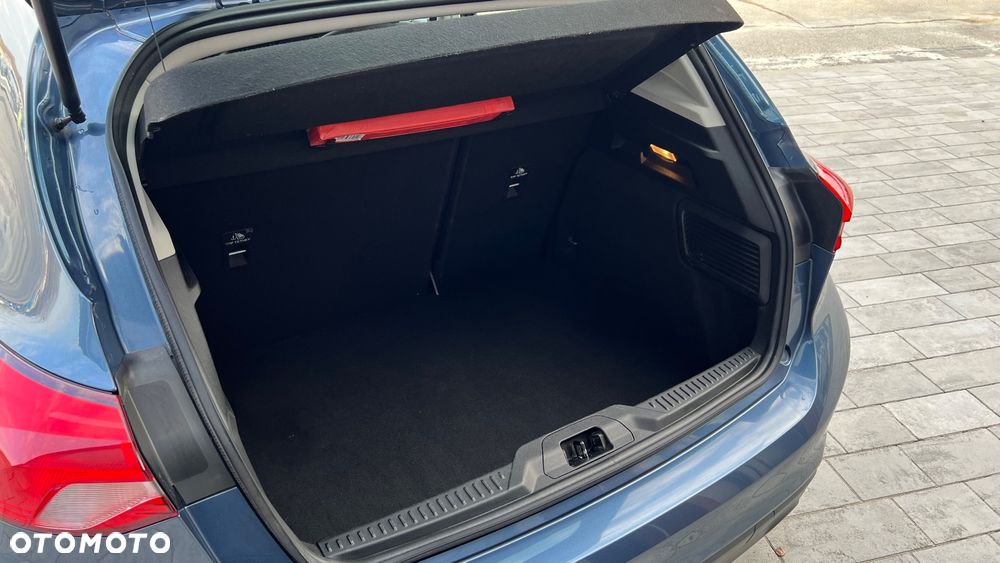 Ford Focus 1.0 EcoBoost Trend Edition - 14