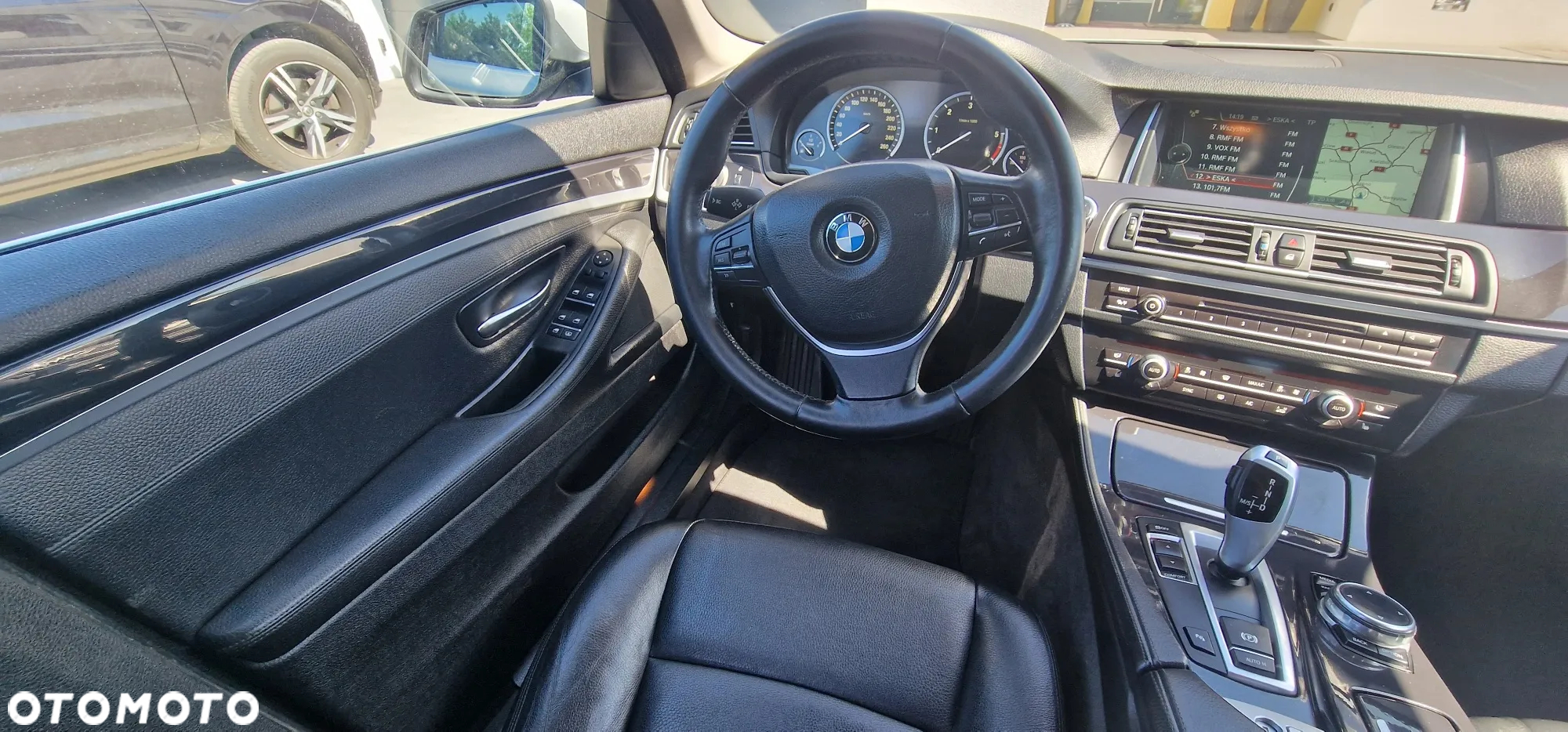 BMW Seria 5 525d - 15