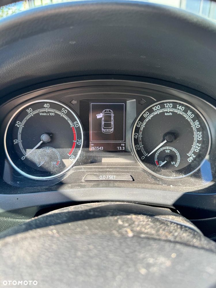 Skoda RAPID 1.0 TSI Ambition - 16