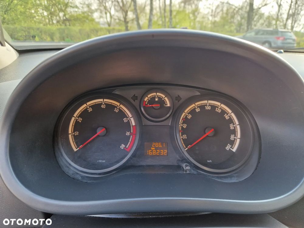 Opel Corsa 1.2 16V Essentia - 8