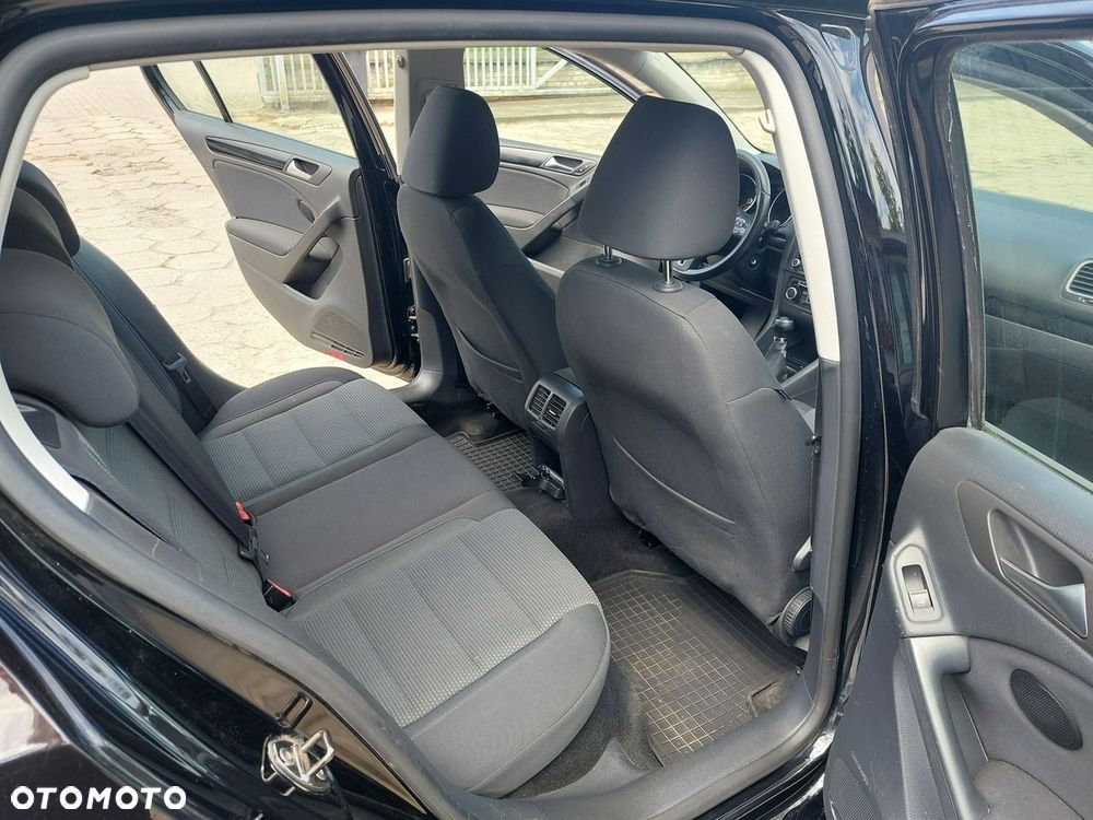 Volkswagen Golf - 13
