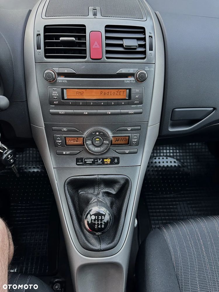 Toyota Auris 1.6 Premium Start - 9