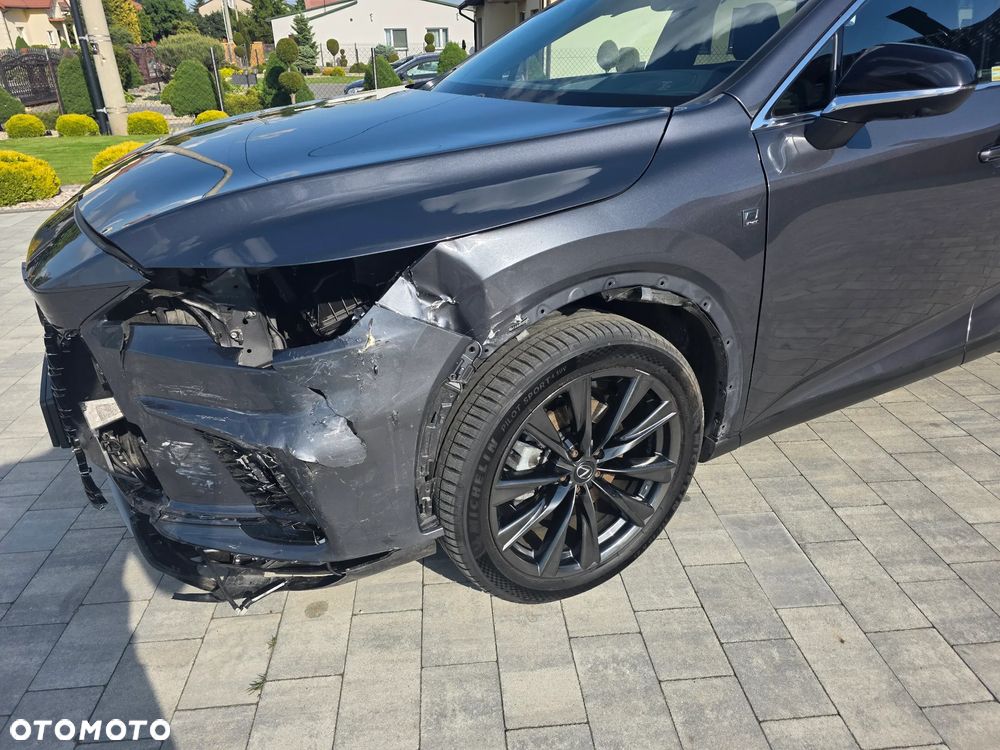 Lexus RX 350h F Sport Design - 35