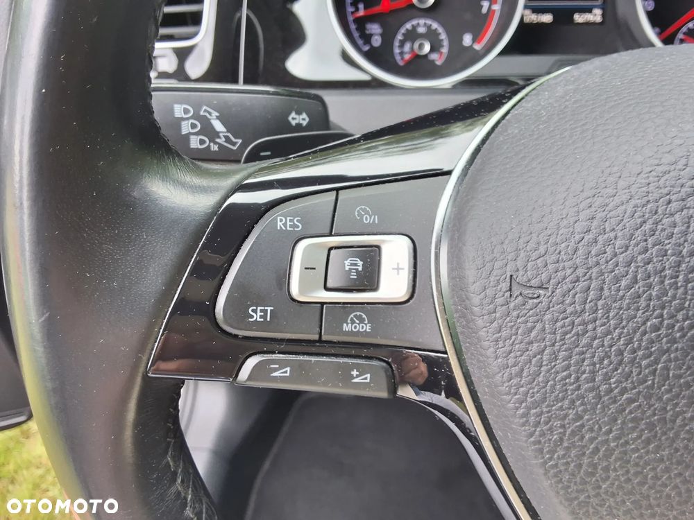 Volkswagen Golf 1.4 TSI (BlueMotion Technology) DSG Highline - 17