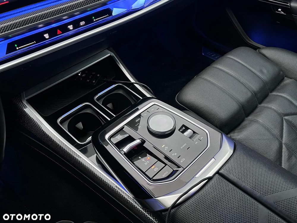 BMW Seria 7 740d xDrive mHEV sport - 21