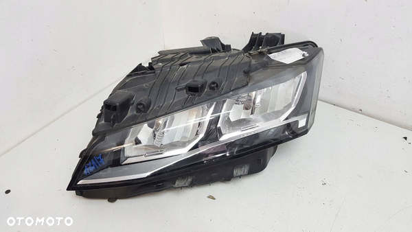 Peugeot 308 III T10 LAMPA LEWY REFLEKTOR PRZÓD PRZEDNI EU