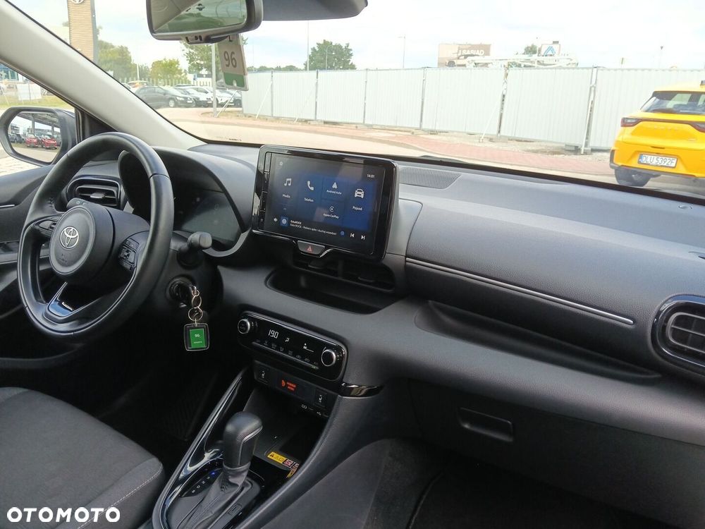 Toyota Yaris Hybrid 1.5 Style - 11