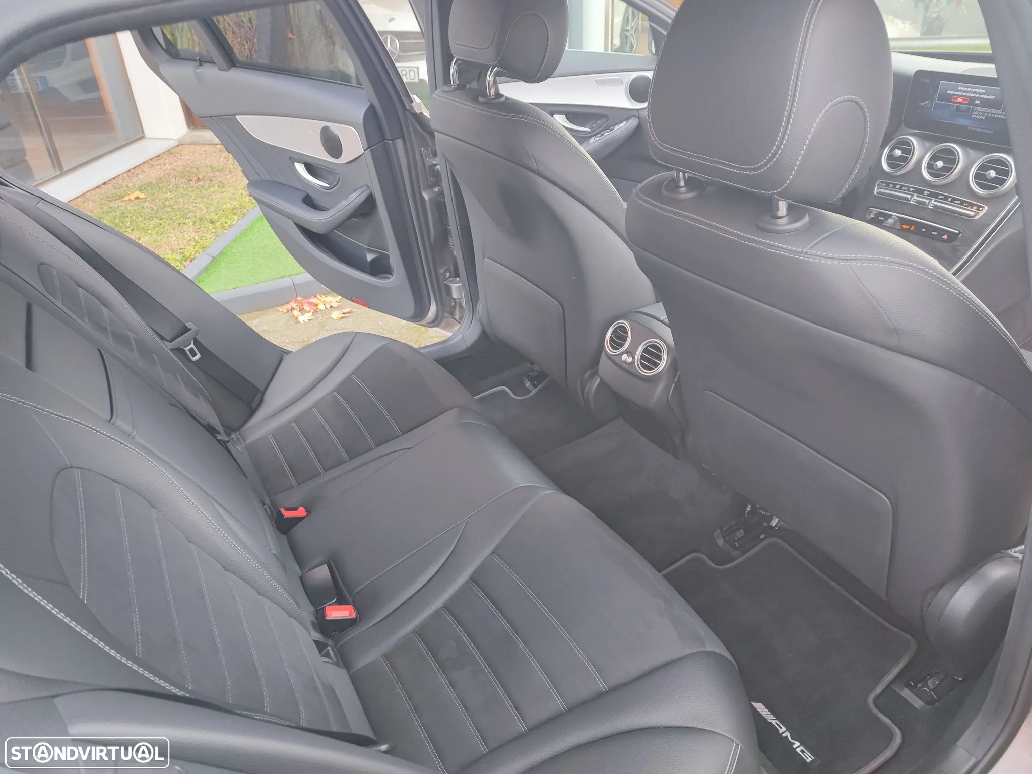 Mercedes-Benz C 300 de AMG Line - 13