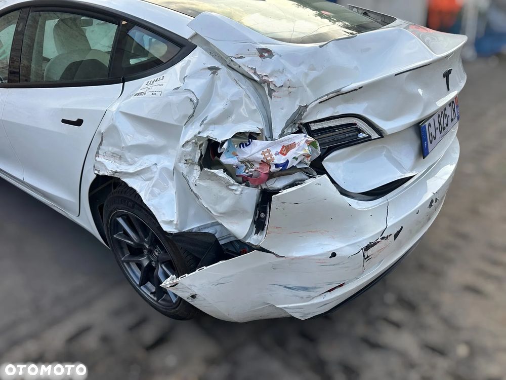 Tesla Model 3 Standard Reichweite Plus Hinterradantrieb - 7