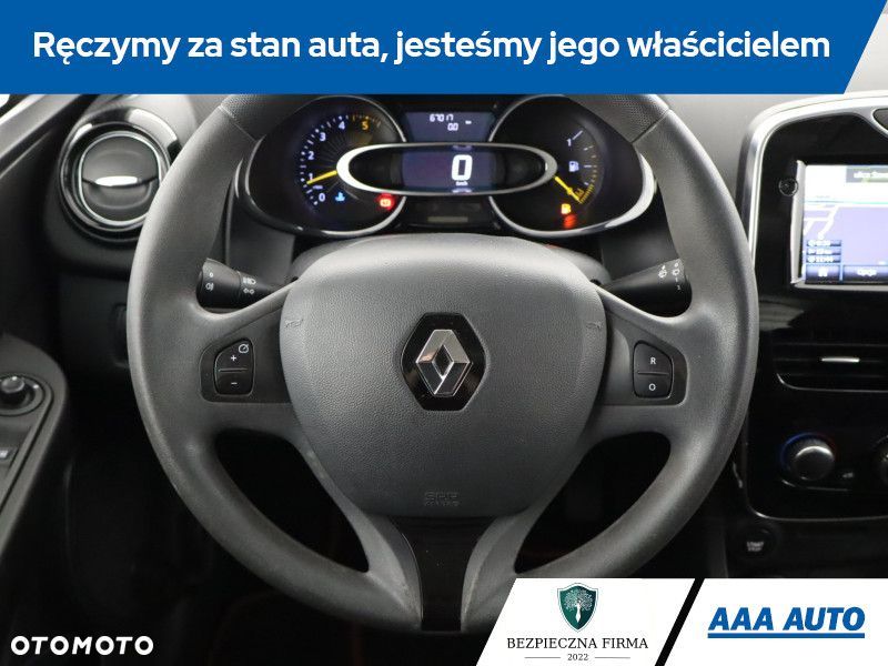 Renault Clio - 17