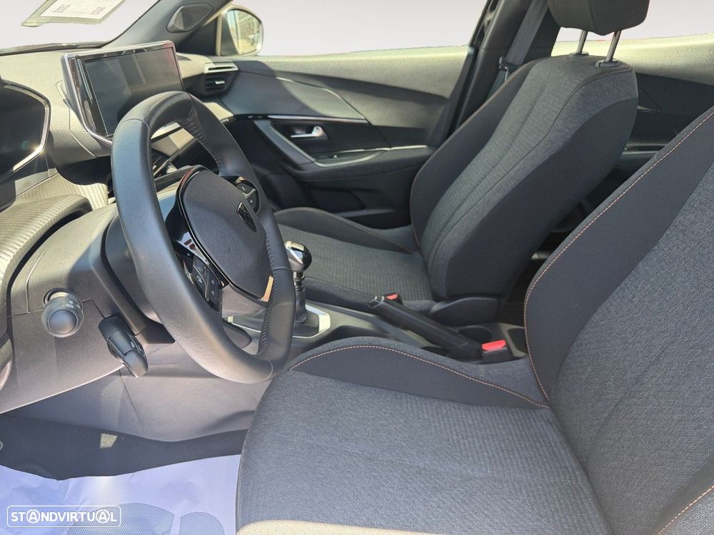 Peugeot 2008 1.2 PureTech Style - 9
