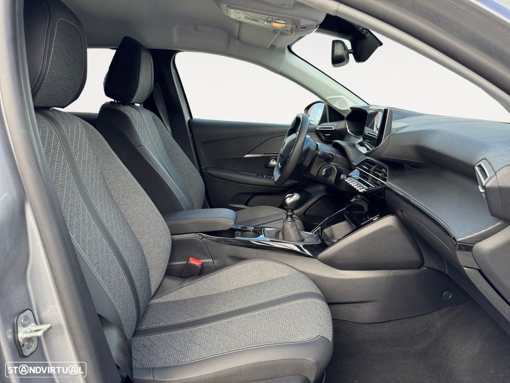 Peugeot 208 1.2 PureTech Allure - 15