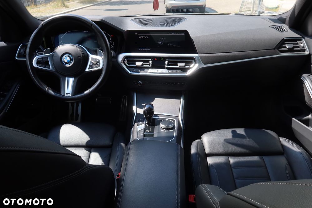 BMW Seria 3 320e M Sport sport - 17