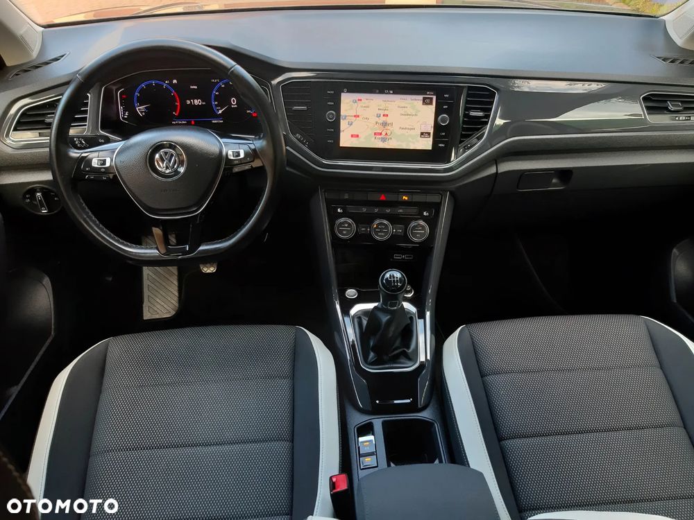 Volkswagen T-Roc - 27