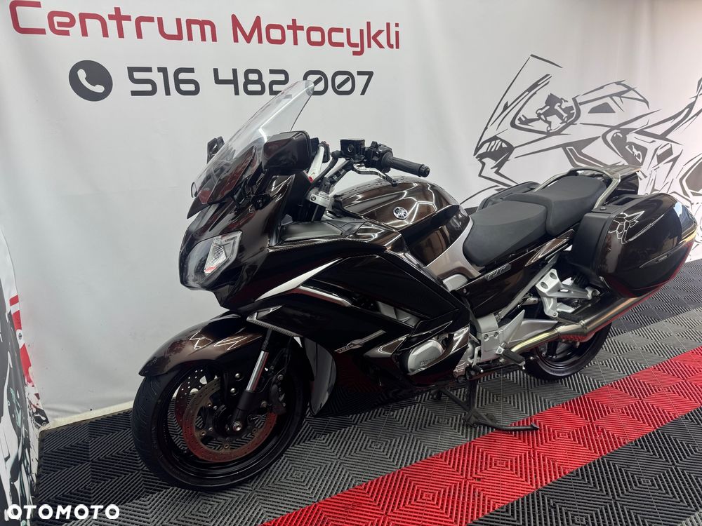 Yamaha FJR - 6