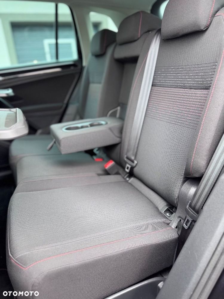 Volkswagen Tiguan - 24