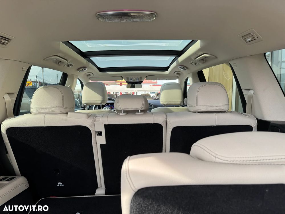 Mercedes-Benz GLS - 19