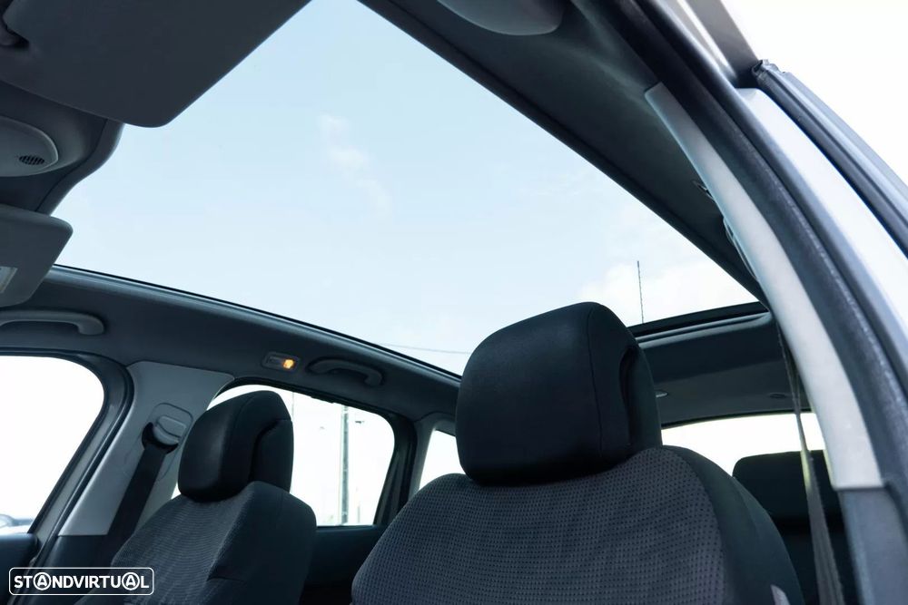 Peugeot 3008 1.6 HDi Allure - 14