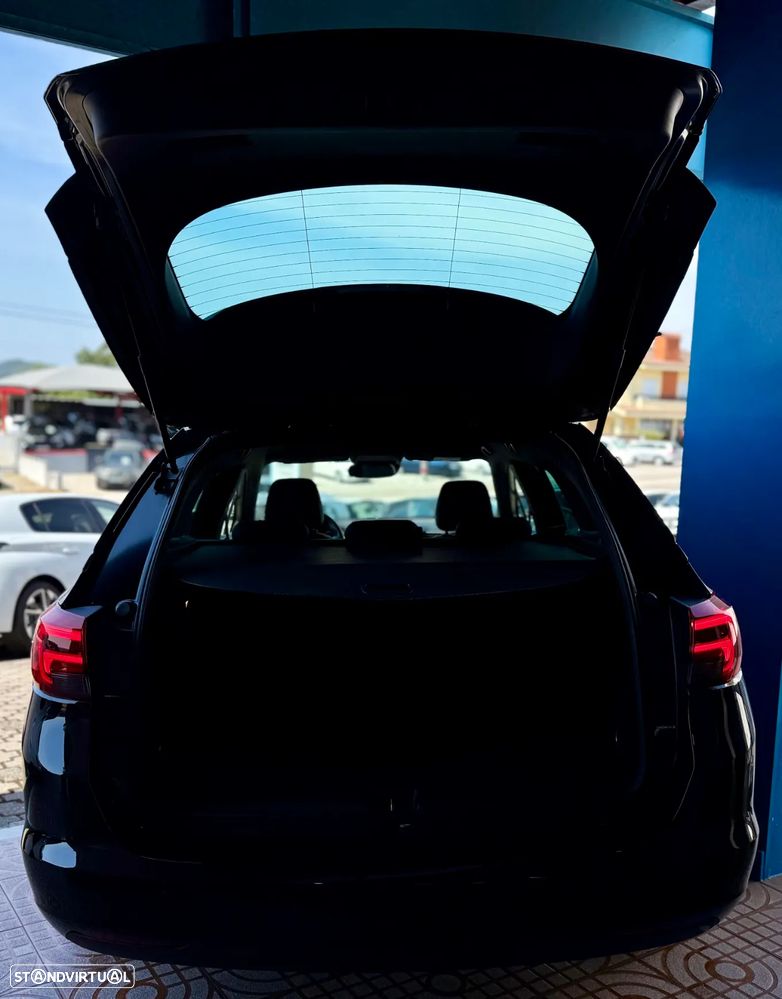 Opel Astra Sports Tourer 1.2 T Ultimate S/S - 27