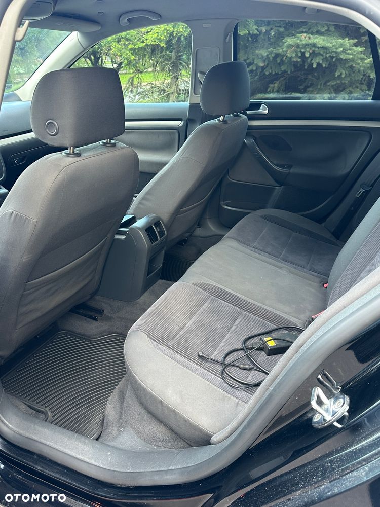 Volkswagen Jetta - 9