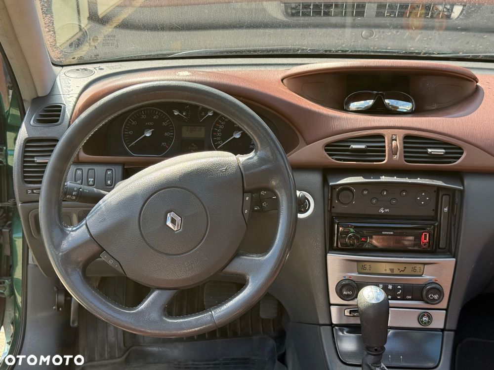 Renault Laguna Grandtour 1.8 Privilege - 20