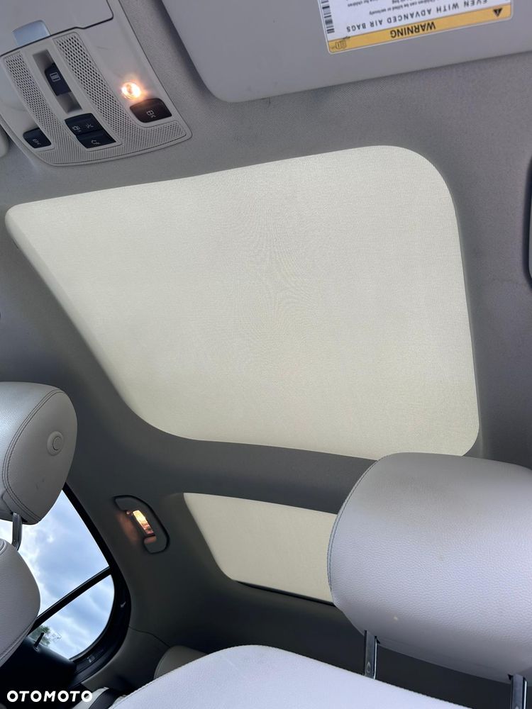 Mercedes-Benz GLA 250 4Matic 7G-DCT UrbanStyle Edition - 17