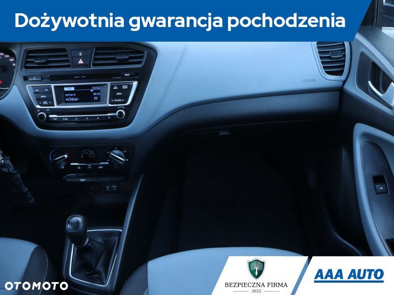 Hyundai i20 - 10