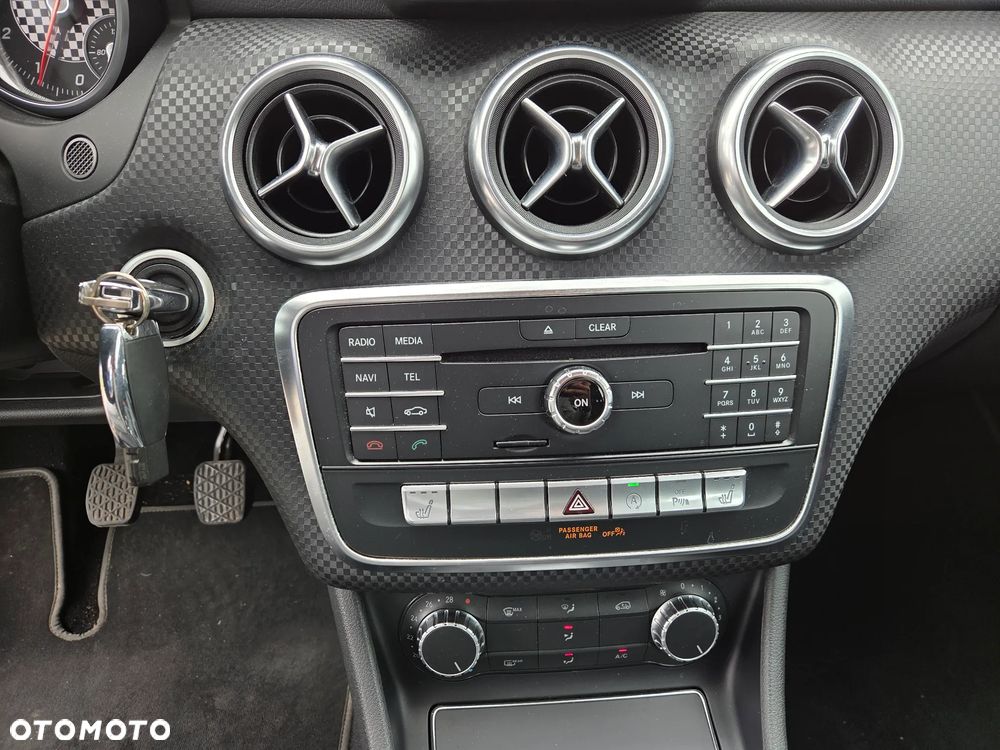 Mercedes-Benz Klasa A 200 Activity Edition - 18
