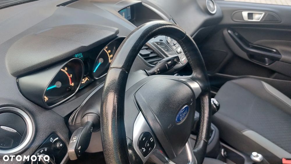 Ford Fiesta - 19