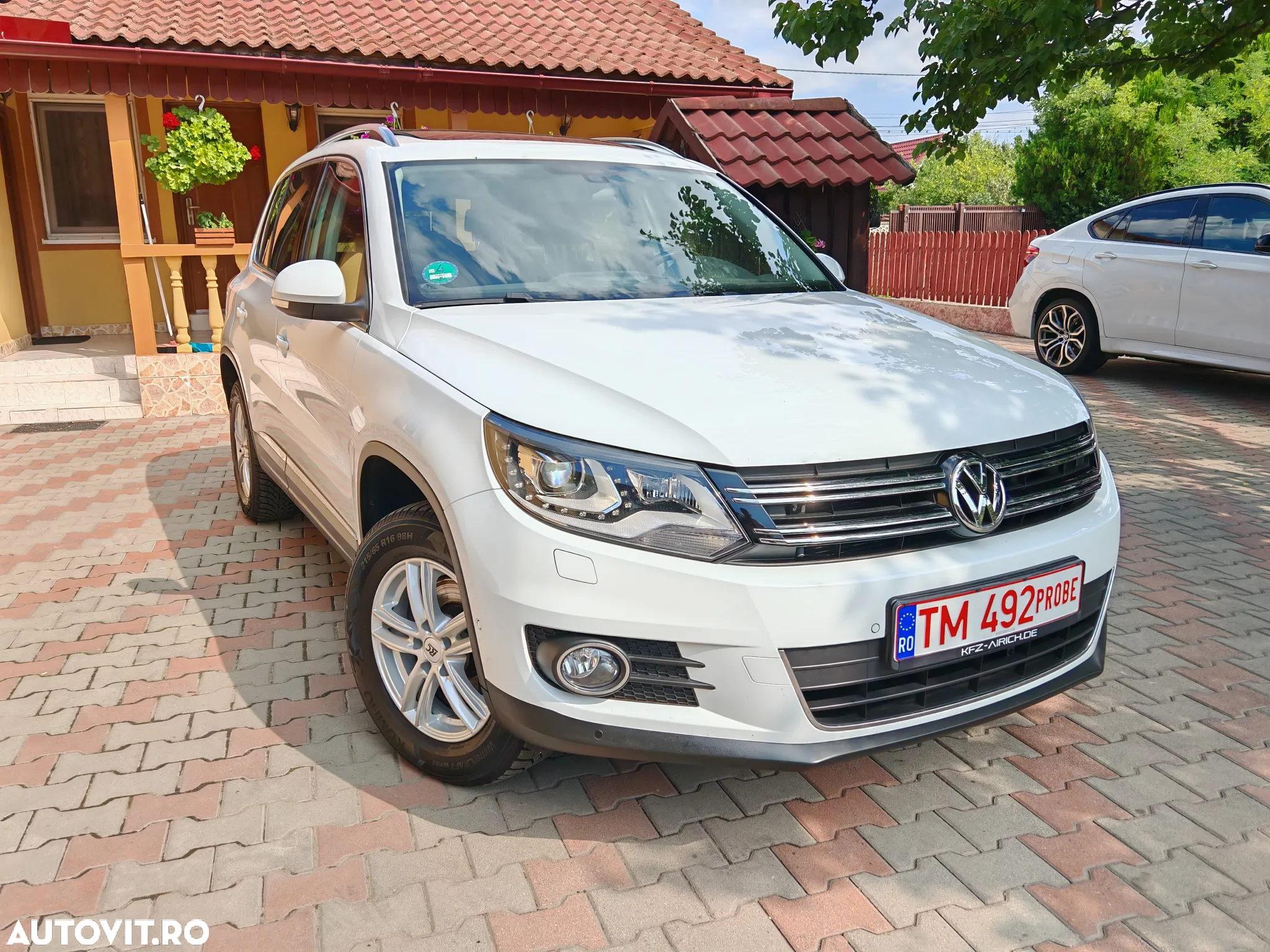 Volkswagen Tiguan 2.0 TDI DPF 4Motion BlueMotion Technology Sport & Style - 6