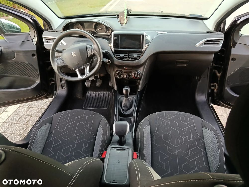 Peugeot 2008 1.5 BlueHDi Active S&S - 11