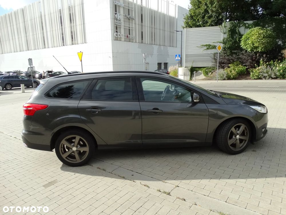 Ford Focus 1.0 EcoBoost Edition - 10