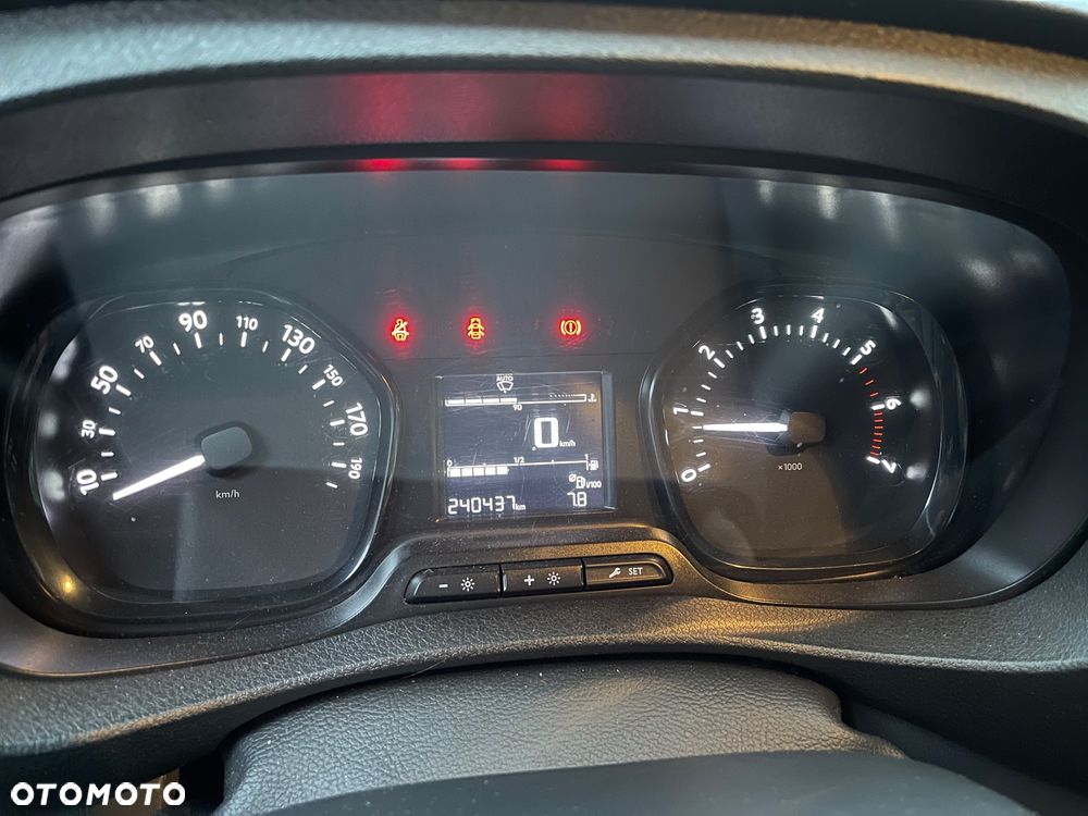 Peugeot Expert Kombi 1.5 BlueHDi Long 2,8t - 10