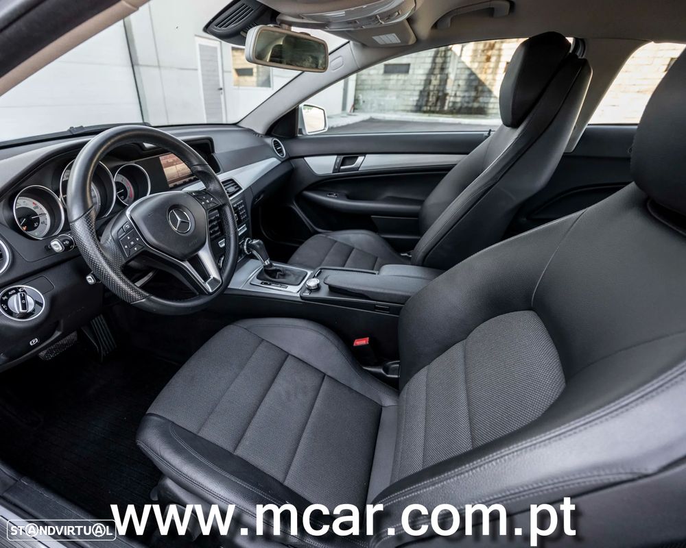 Mercedes-Benz C 200 - 11