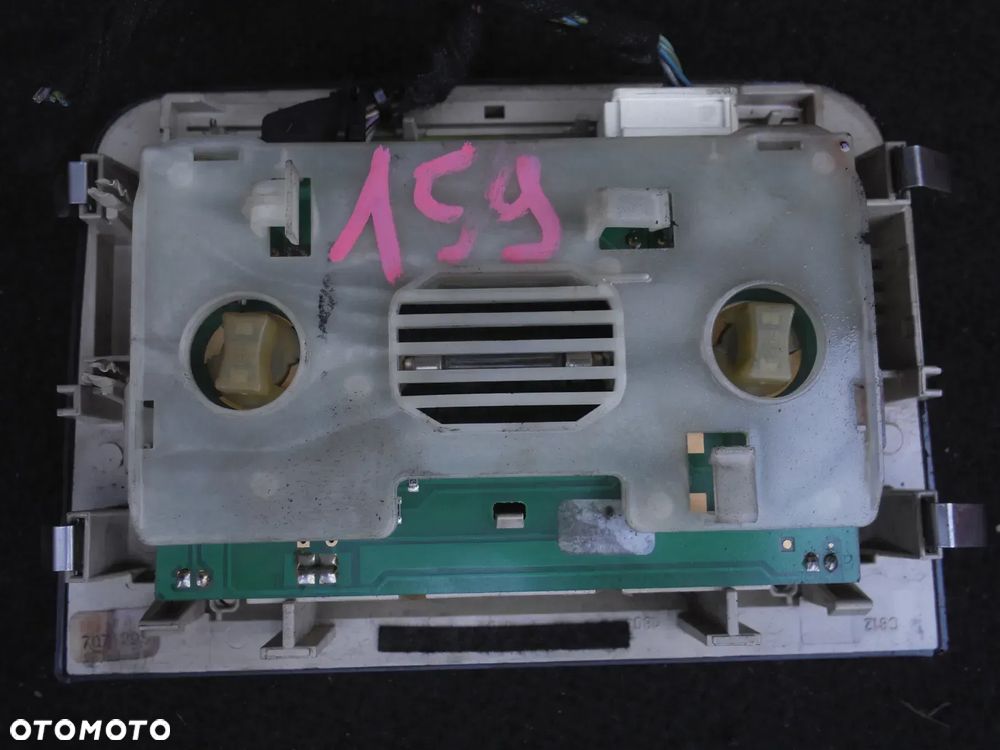 ALFA ROMEO 159 LAMPKA PODSUFITKI OŚWIETLENIE WNĘTRZA KABINY 156073059 EUROPA - 2