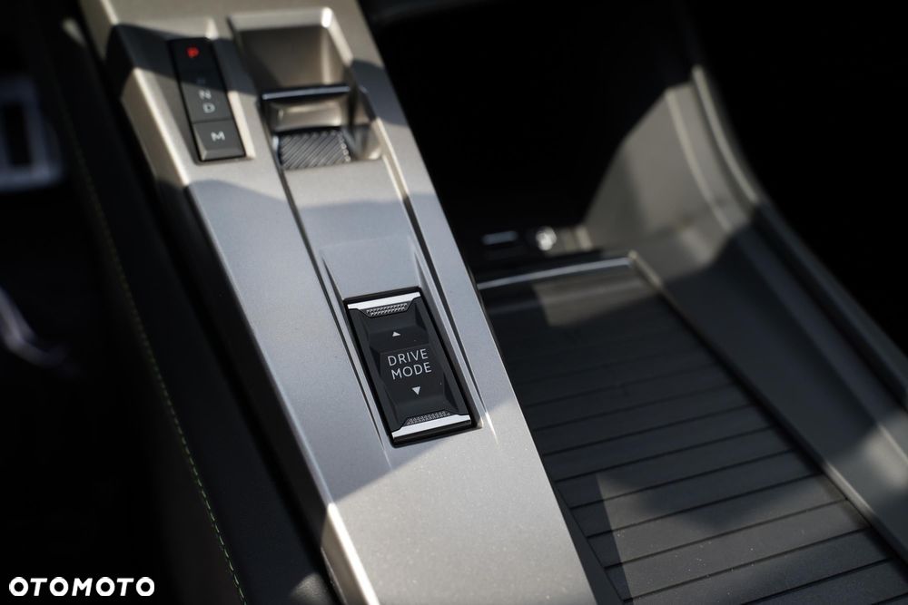 Peugeot 308 1.2 mHEV GT S&S e-DCS6 - 19