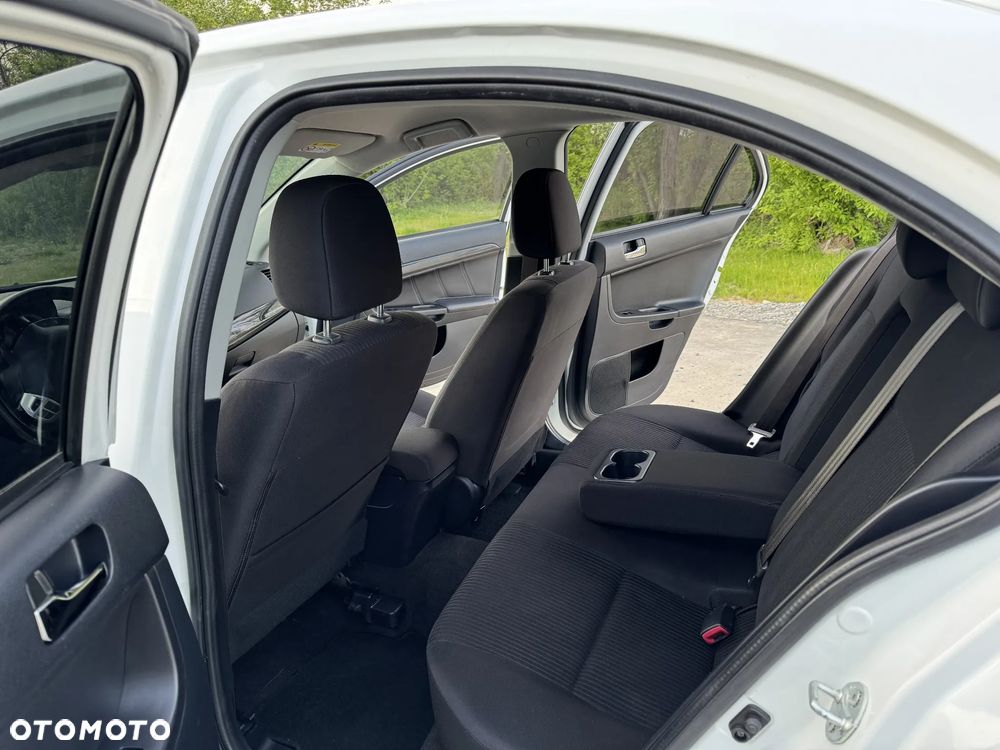 Mitsubishi Lancer 1.8 DI-D+ ClearTec Edition - 29