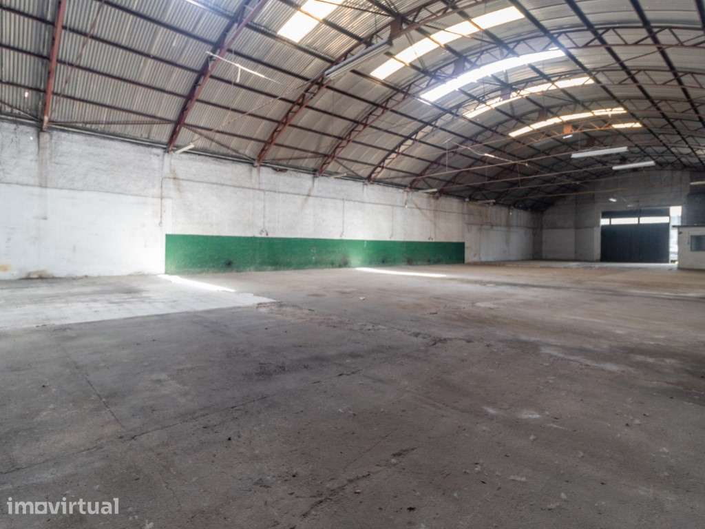 Dois armazéns na zona industrial de Eiras - Grande imagem: 5/14
