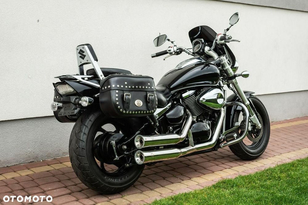 Suzuki Intruder - 3