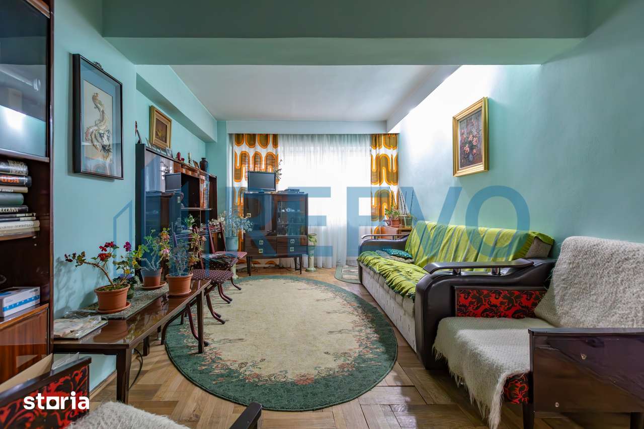 Apartament 4 camere, et. 1, str. 9 Mai, Bacău — fotografia 1