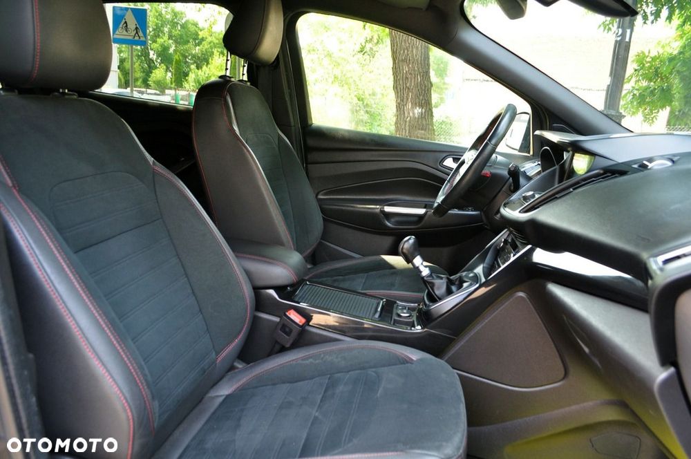 Ford Kuga - 8