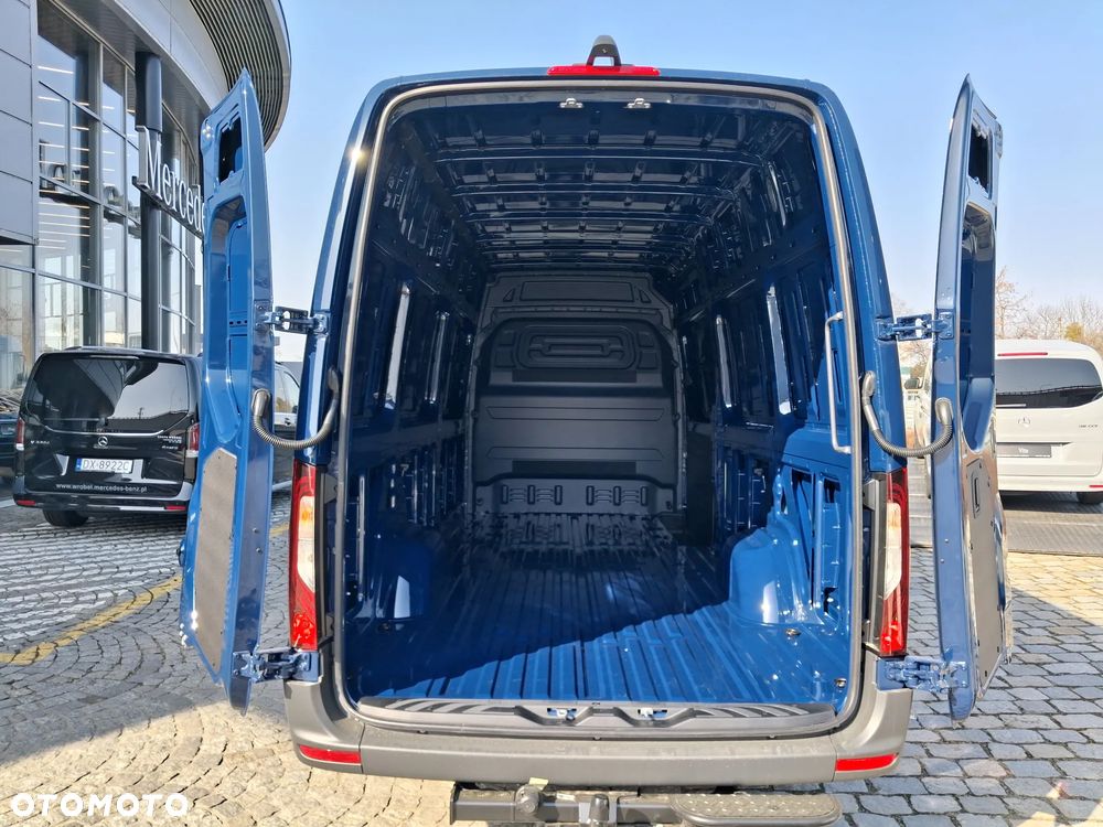 Mercedes-Benz Sprinter 319 CDI Furgon PRO długi - 14