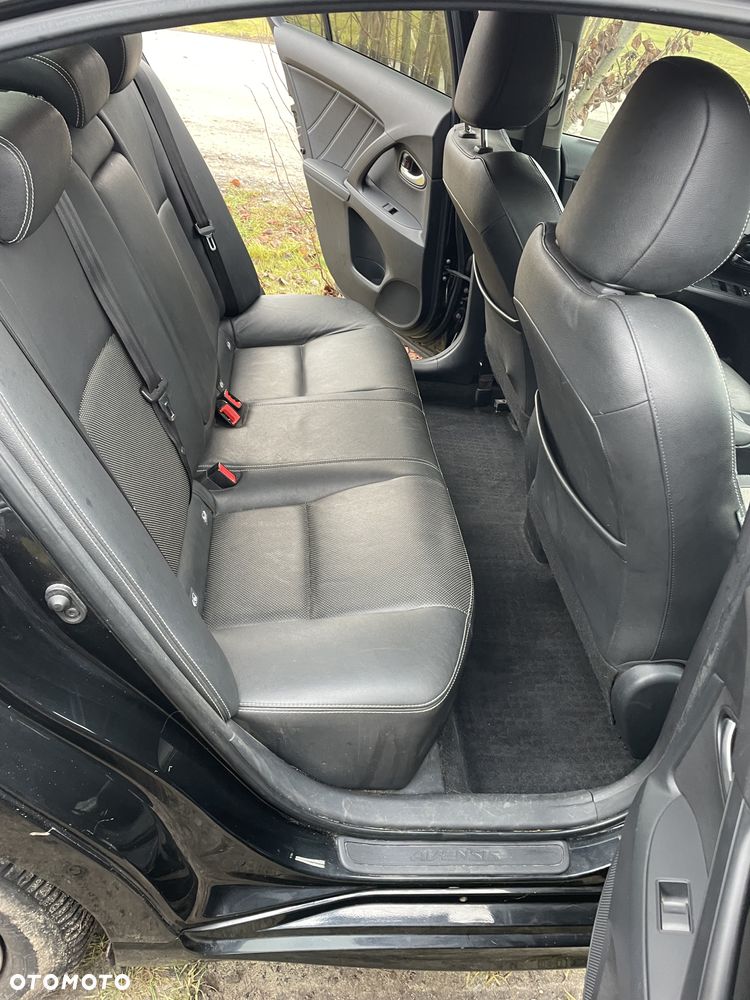 Toyota Avensis 2.0 Premium MS - 9
