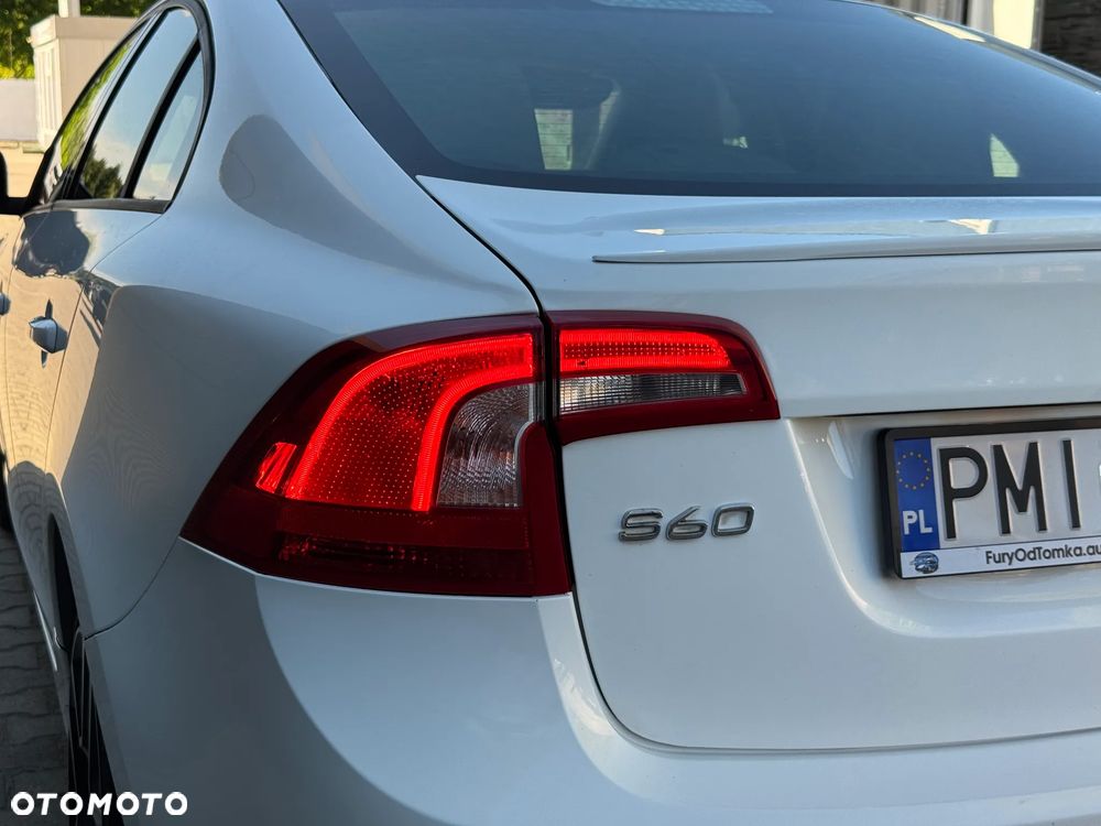 Volvo S60 T5 Drive-E Summum - 11
