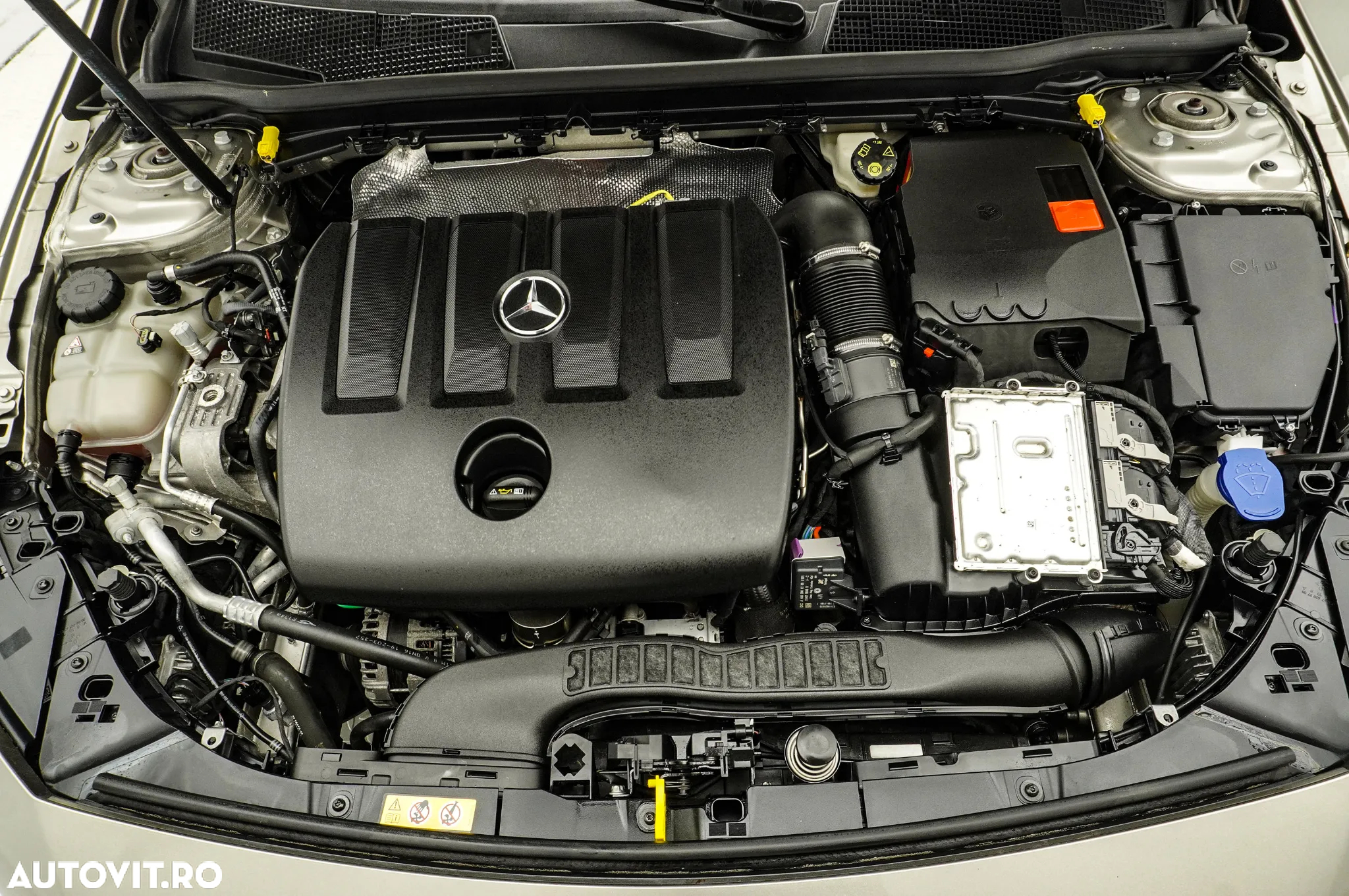 Mercedes-Benz A 180 d Sedan Aut. - 35