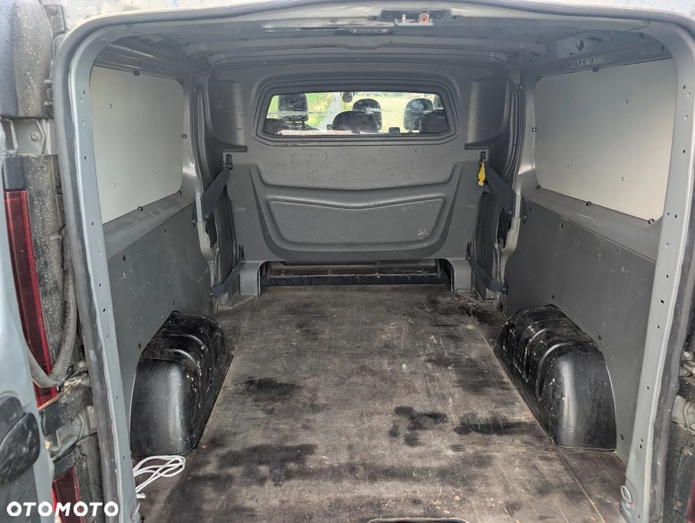Renault Trafic - 8