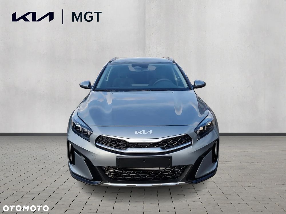 Kia XCeed 1.5 T-GDI M - 8