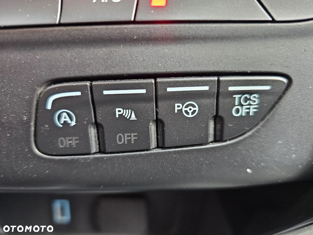 Ford Escape 2.0 EcoBoost AWD Titanium - 37