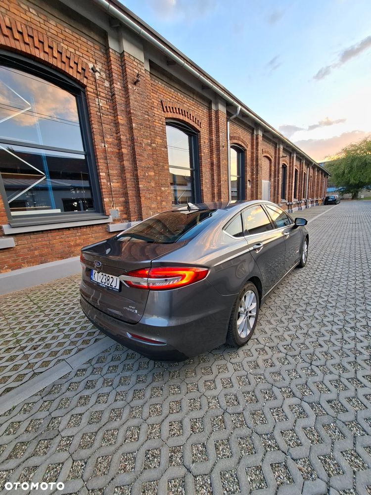Ford Mondeo - 10